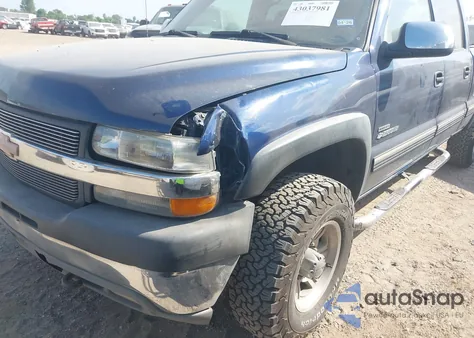 2002 Chevrolet Silverado 2500Hd Ls из США, поврежденный, VIN 1GCHC23102F160969